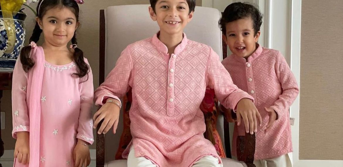 Adorable pink chikankari kurta set