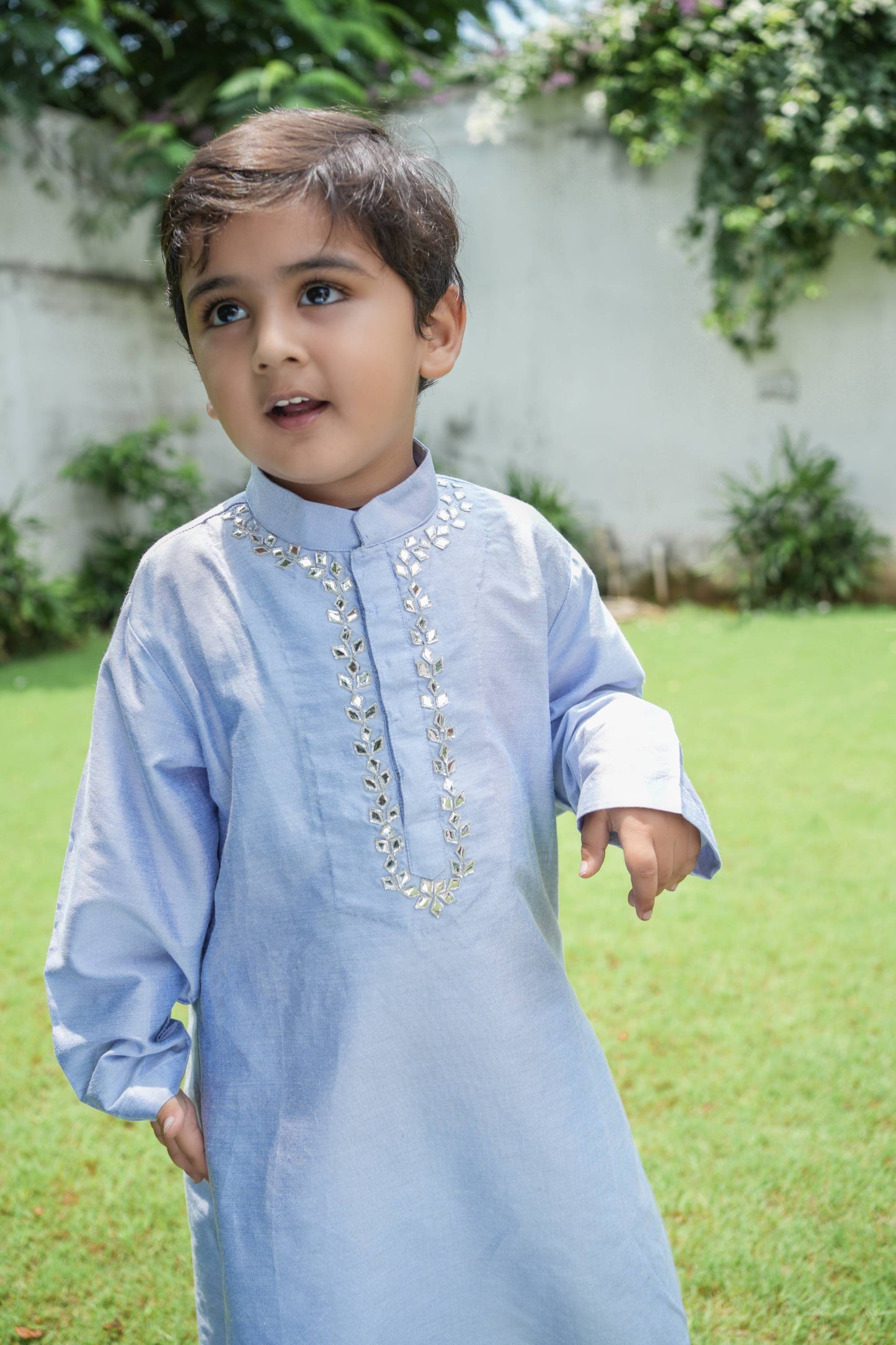 Dapper lavender kurta with intricate minoe leaf work alongwith pants set
