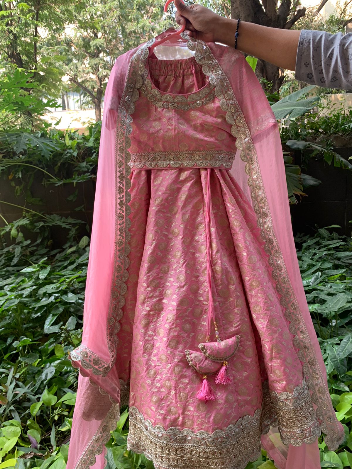 Pink benarasi lehenga set
